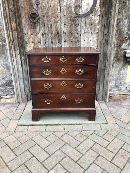 an 18thc mahogany chest of drawers