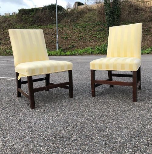 a pair of 18thc mahogany side chairs