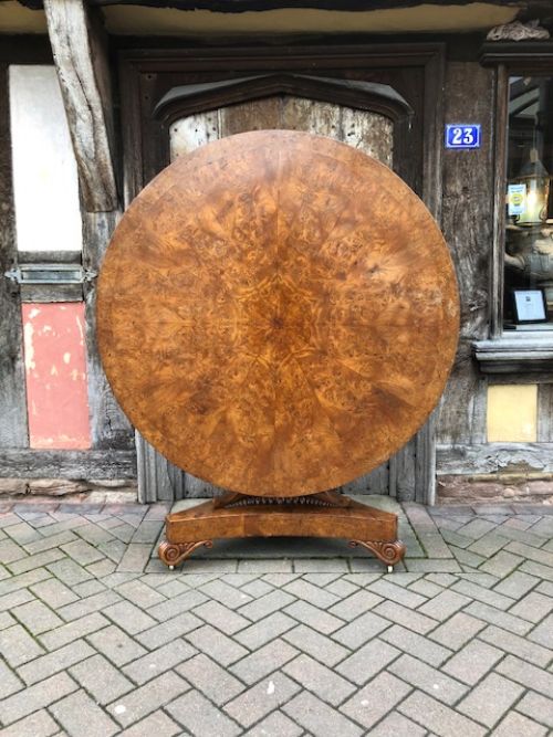 a superb quality 19thc burr elm circular centre table