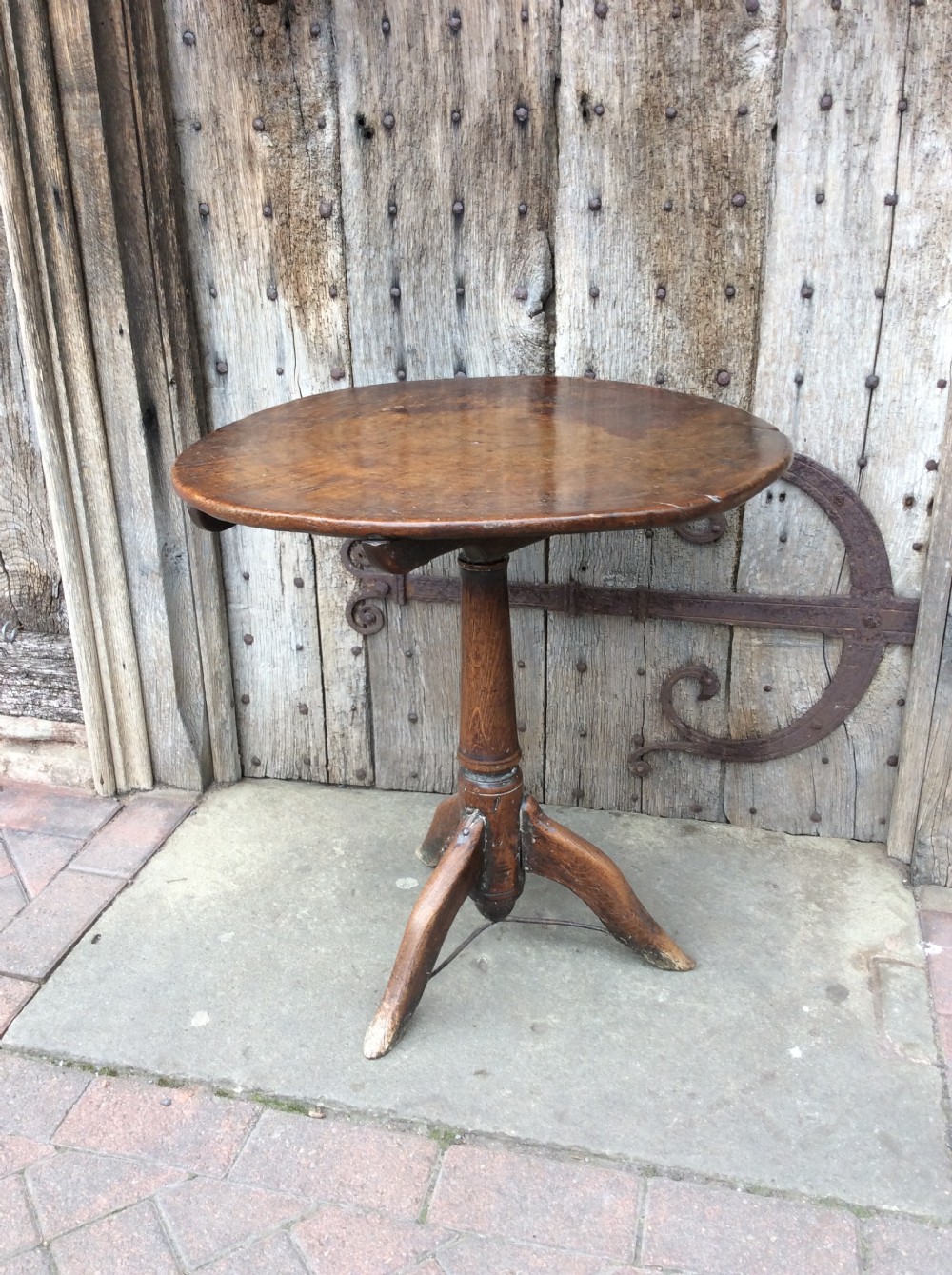 18thc oak primitive tripod table
