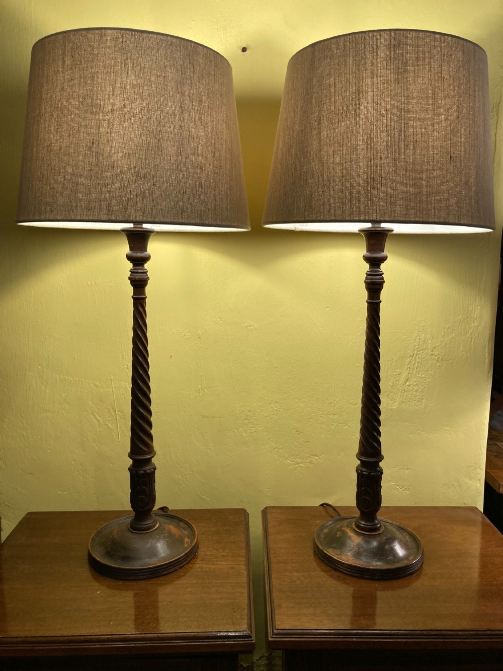 a pair of 19th century tall fine quality turned mahogany table lamps