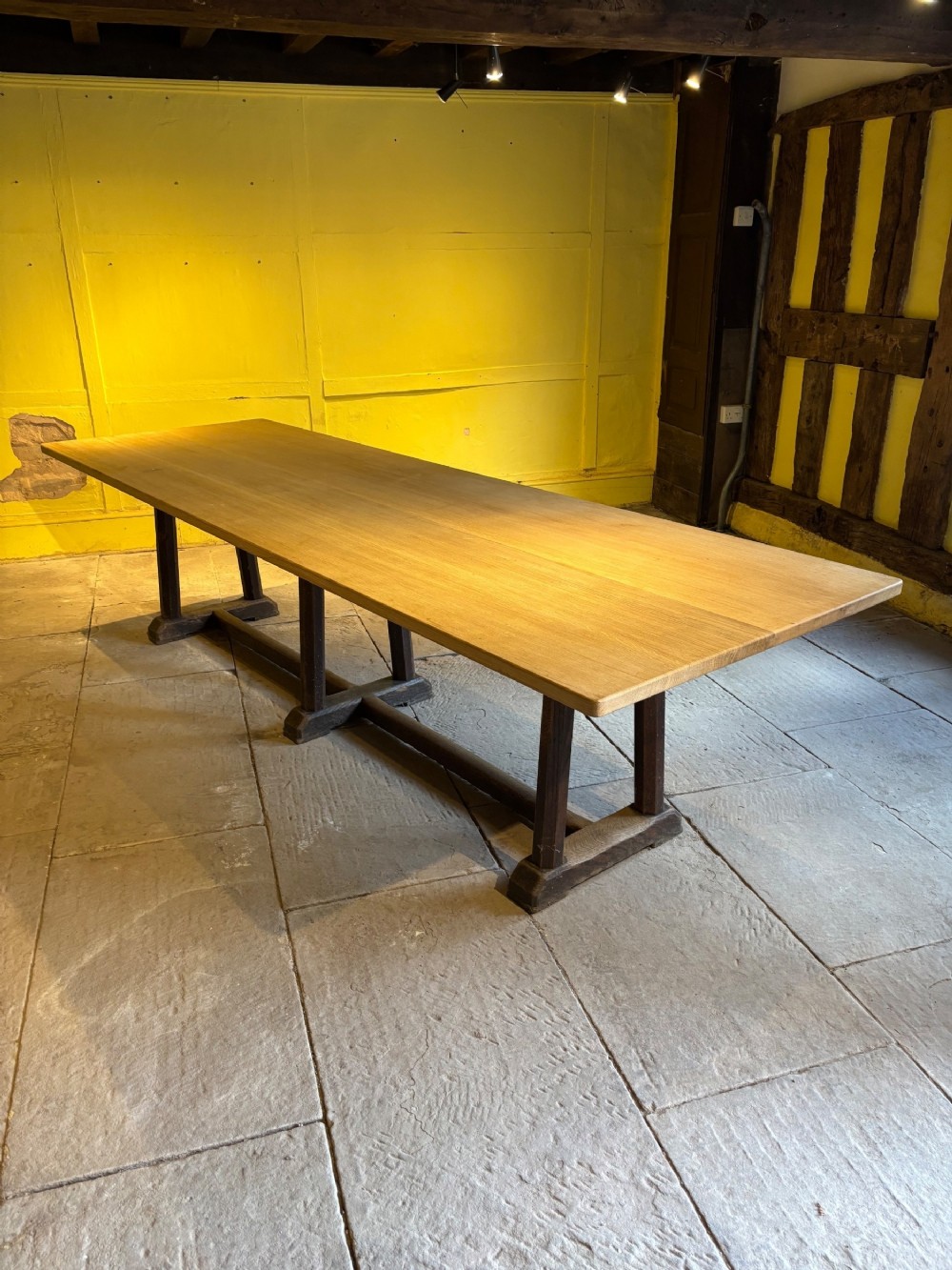 arts and crafts oak table